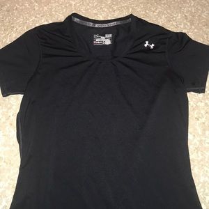 Black Under Armour tshirt